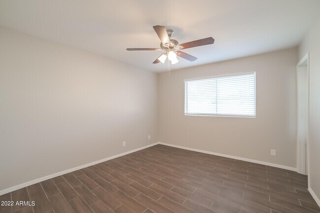 Building Photo - 7215 N 37th Ave