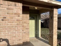 Building Photo - 121 Cambridge Dr