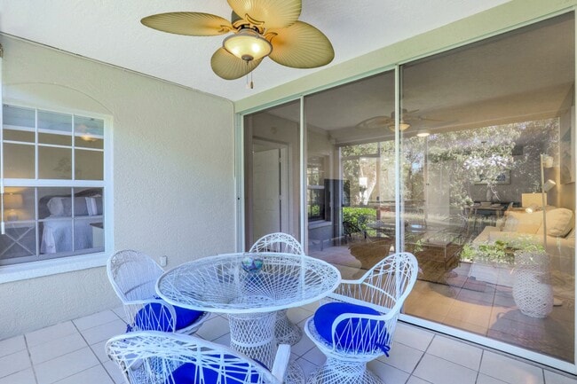 Building Photo - ** CALUSA BAY ** 2 BED / 2 BATH - CONDO - ...