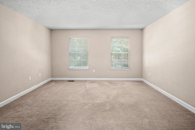 Building Photo - 6193 Karas Walk