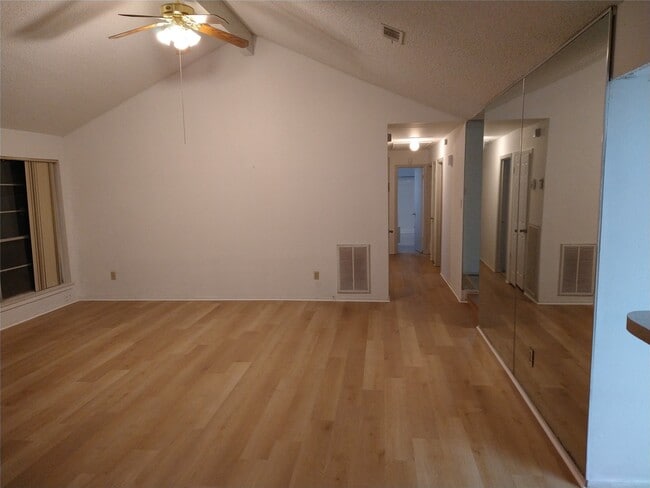 Building Photo - 11022 Longtom Ct