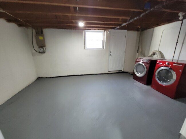 Building Photo - 5253 Cedgate Rd