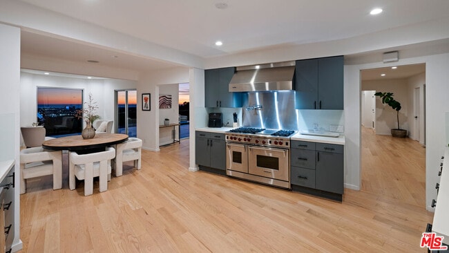 Building Photo - 10134 Angelo View Dr