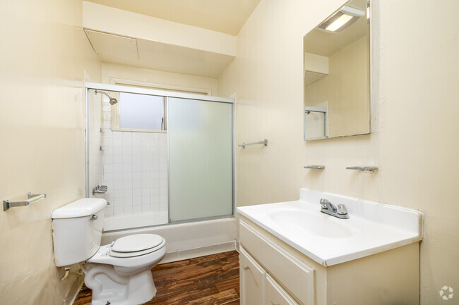 Studio - 393SF - Bathroom - Sea Isle Apartments