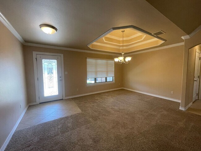 Building Photo - 132 Lola Cir