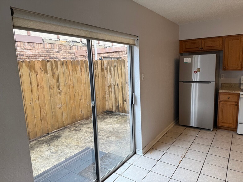 Building Photo - 4101 Delaware Ave