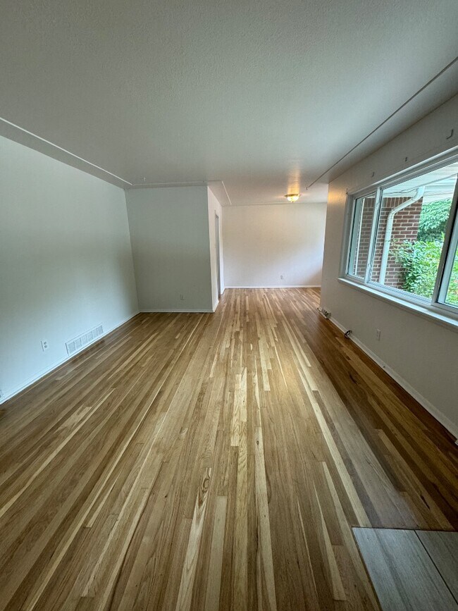 Building Photo - 2467 S Patton Ct