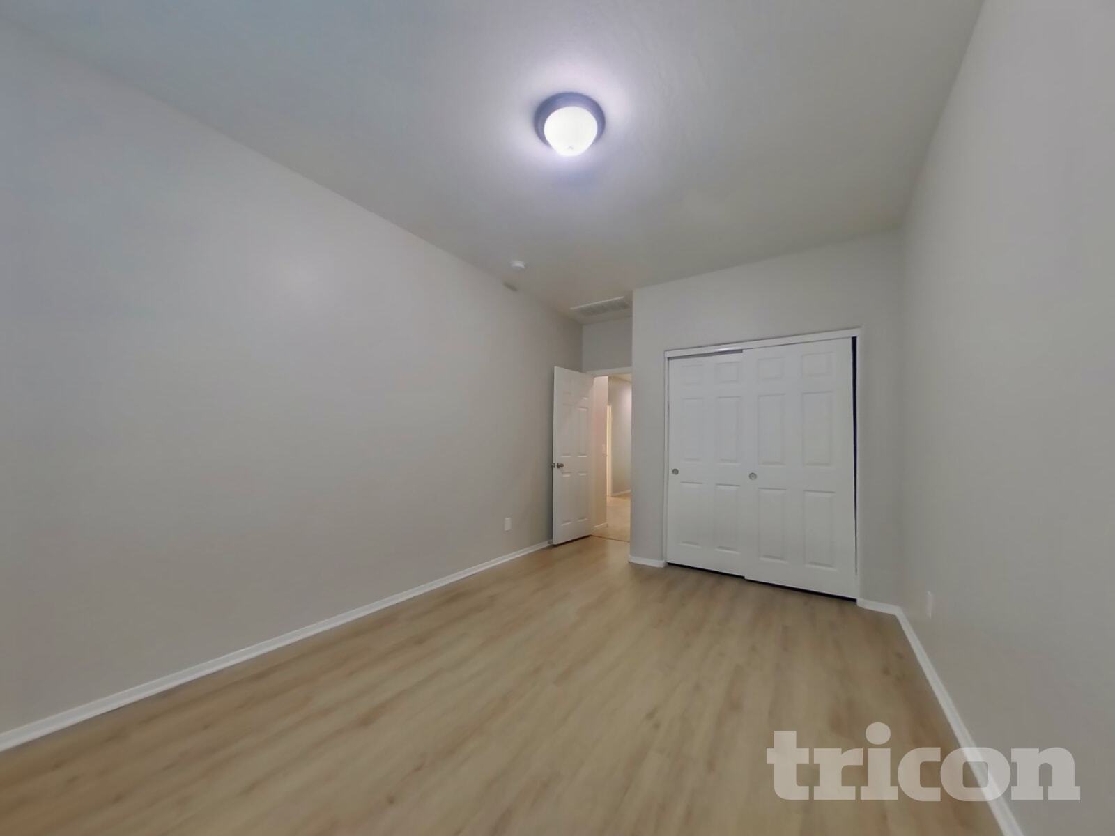 Building Photo - 15831 W Port Royale Ln