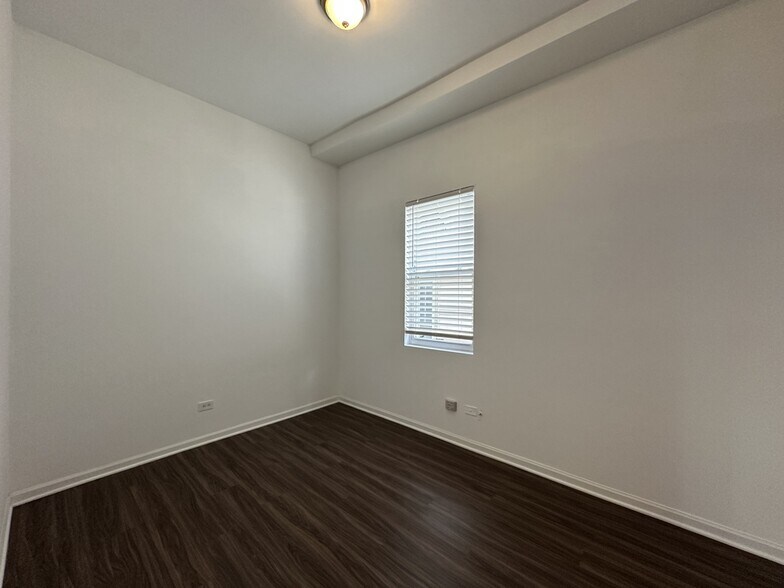 Building Photo - 2112 N Campbell Ave