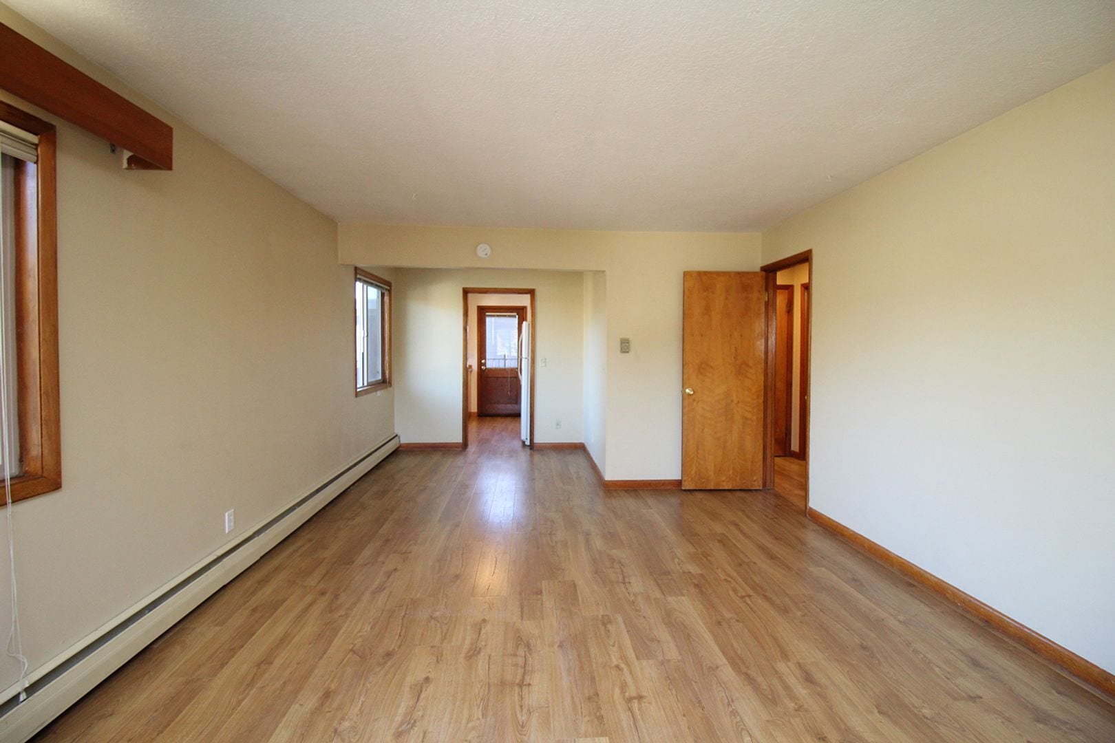 Building Photo - 3200-3236 SW Marigold St