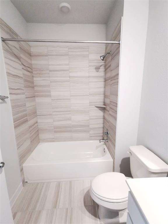 Building Photo - 605 W South St