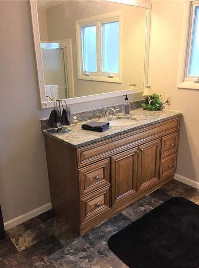 Building Photo - NE Side 2 Story, Huge Bedrooms, 2 bath, un...