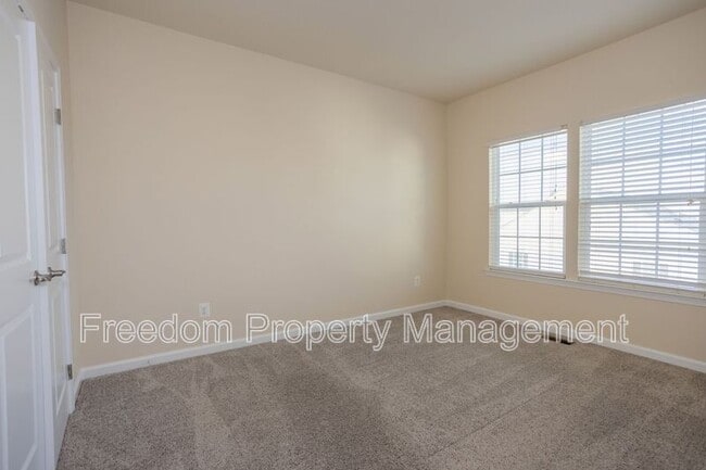 Building Photo - 7408 Brunson Cir