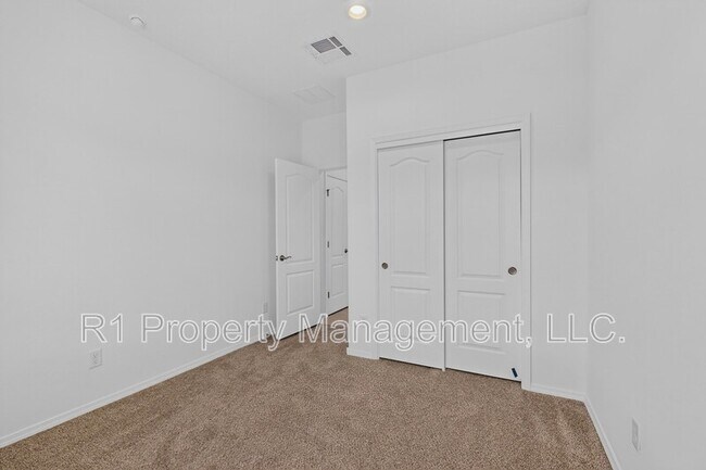 Building Photo - 280 Prism Ave SW