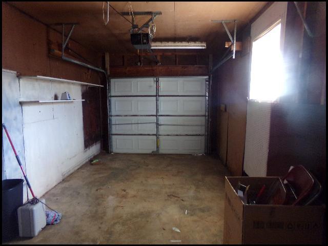 Building Photo - 408 Pickwick Ln