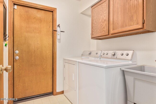 Building Photo - 26634 S Trevino Dr