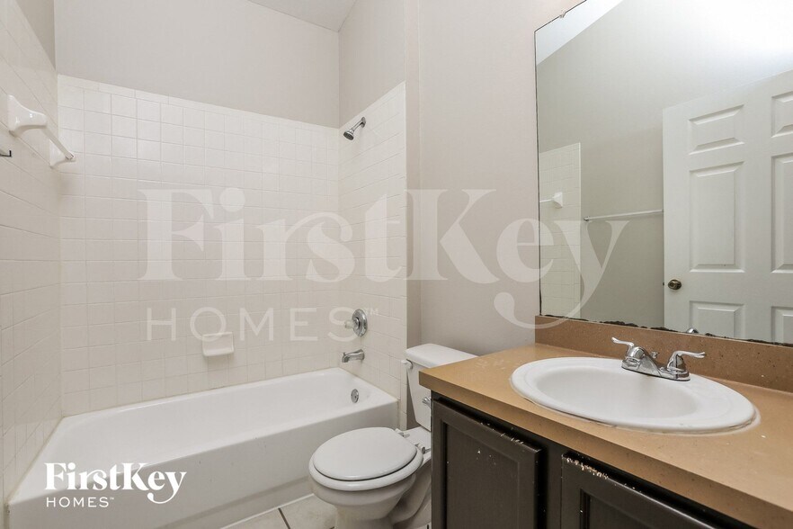 Building Photo - 7466 Groveoak Dr