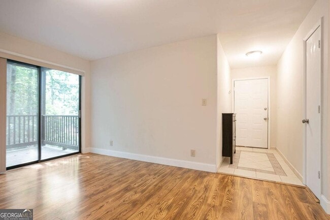 Building Photo - 408 River Run Dr