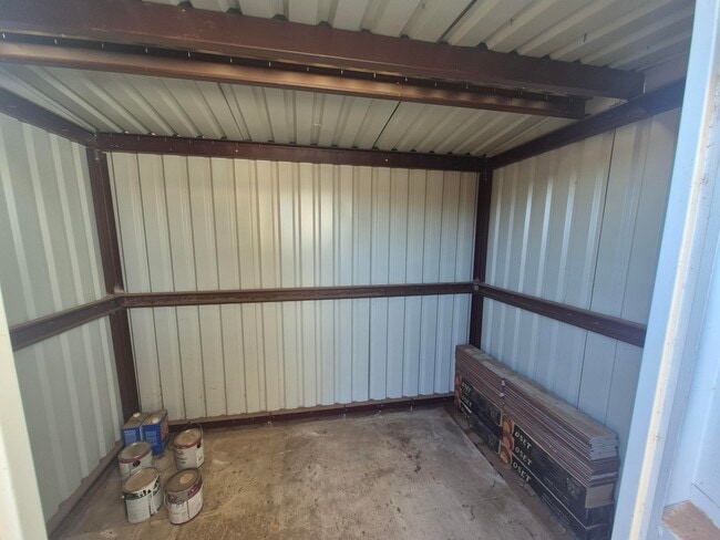 Building Photo - 3211 94th St