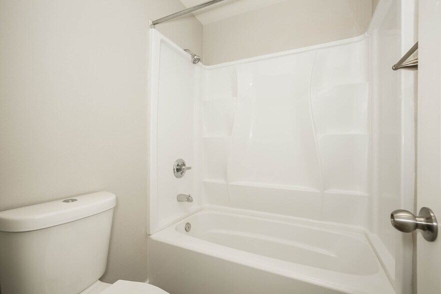 Building Photo - 9466 Havasu Canyon Ave
