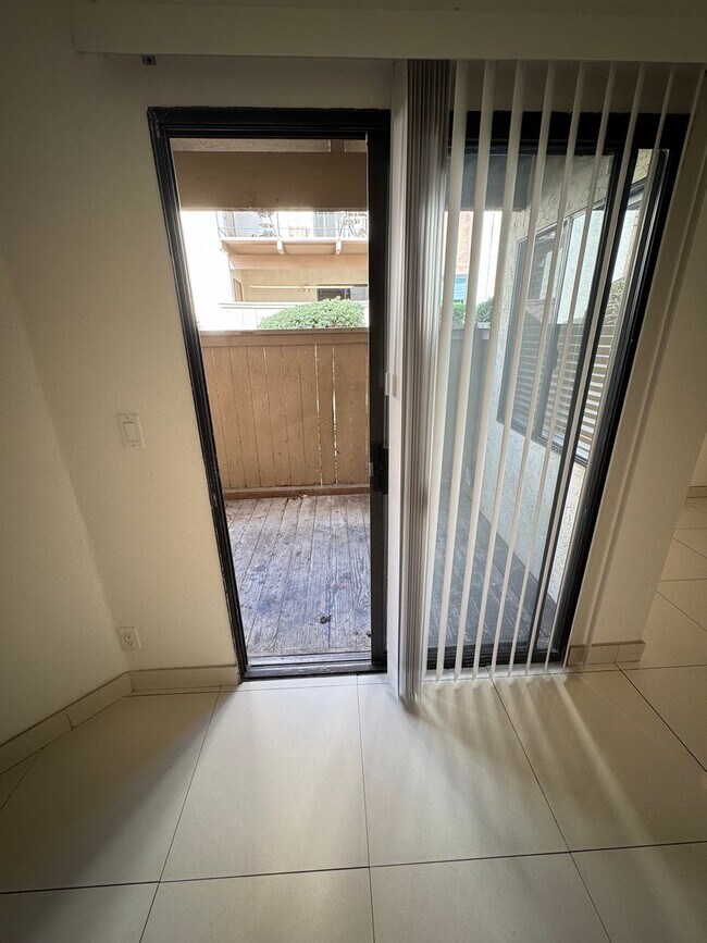 Building Photo - Newly Remodeled 2 Bedroom 2 Bath Condo in Chula Vista - $2600 a month