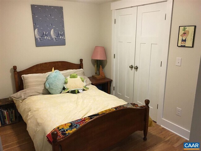 Building Photo - 718 McIntire Rd