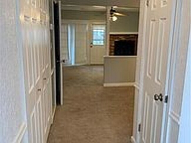 Building Photo - 4307 Manchester Ln