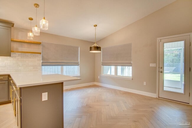 Building Photo - 3012 N 33rd Ave