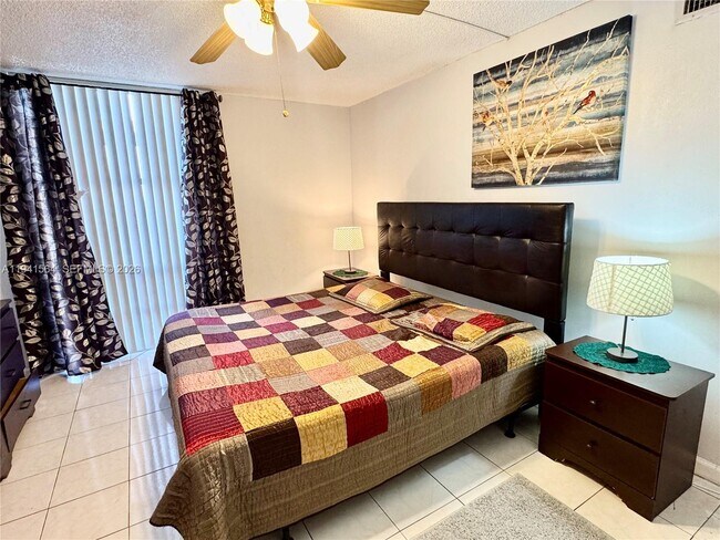 Building Photo - 210 172nd St