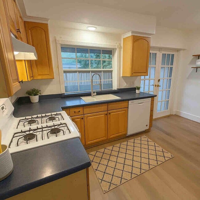 Building Photo - 9171 NW 26th St