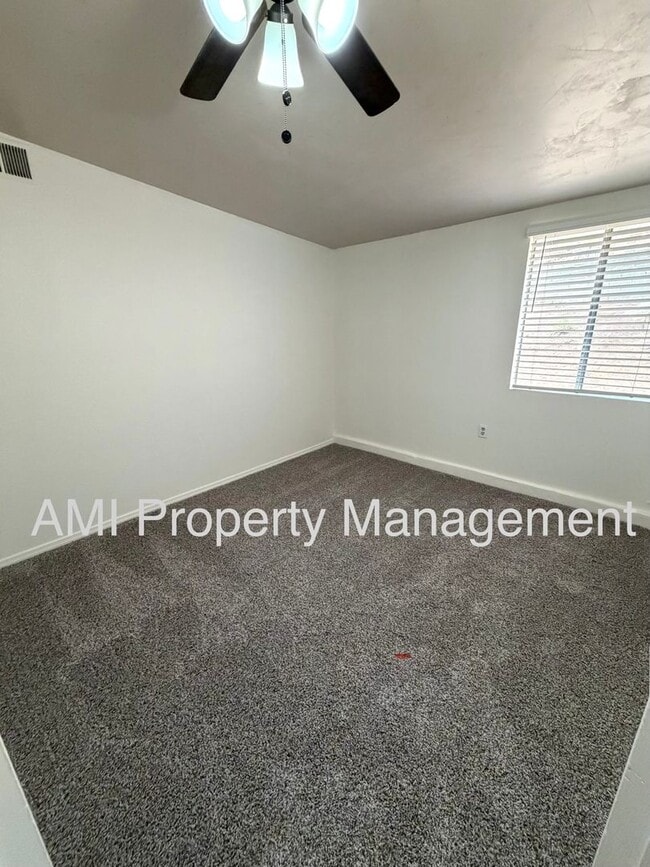 Building Photo - 2065 Eula Ln