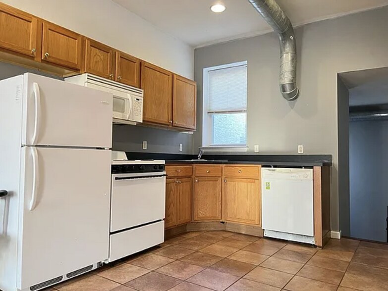 Kitchen - 1309 N 15th St