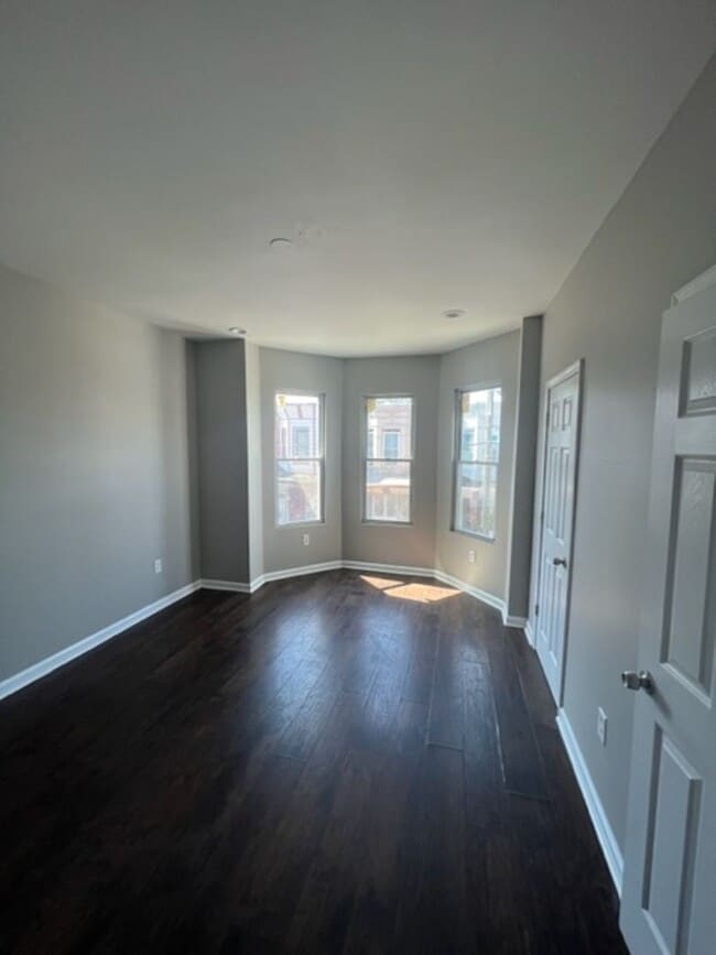 Building Photo - Gorgeous 3-Bedroom, 3-Bath Home in East Kensington – Newly Renovated!