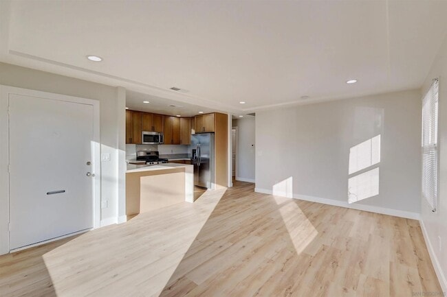 Building Photo - 503 Prescott Ave