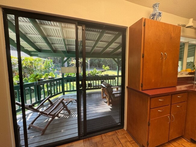 Building Photo - Fully Furnished- All Utilities Included- 3 Bedroom/ 2.5 Bath