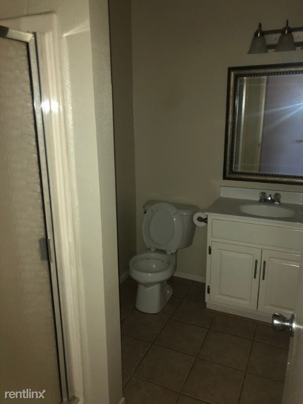Building Photo - 3 br, 2 bath Condo - 341 E Surfside Dr