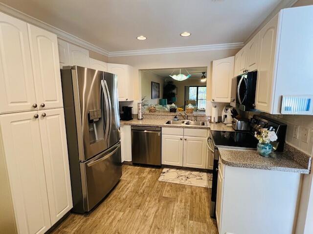 Building Photo - 100 Pelican Pointe Dr