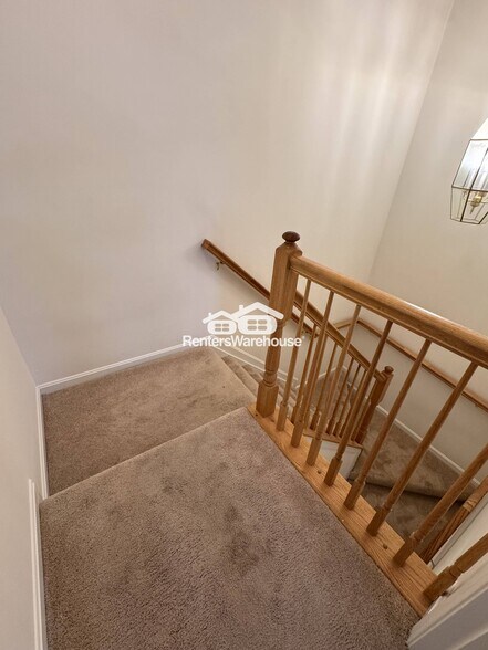 Building Photo - 8077 Brookstone Ct