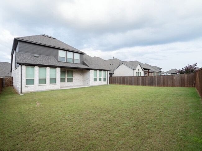 Building Photo - 4104 Willow Grove Ave