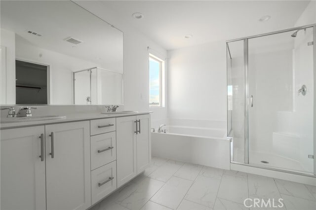 Building Photo - 4262 Empressa Cir