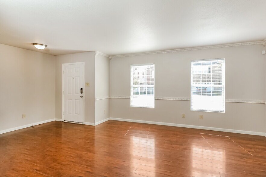 Building Photo - 831 Skywatch Ln