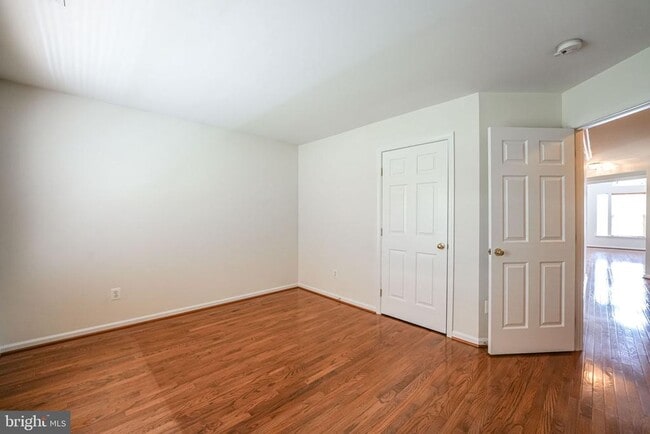 Building Photo - 7683 Henry Knox Dr