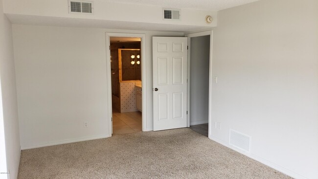 Building Photo - 3000 N Atlantic Ave