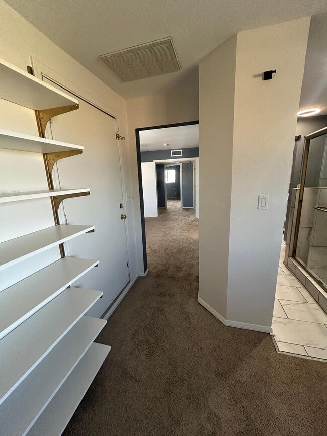 Building Photo - 6916 W Georgia Ave