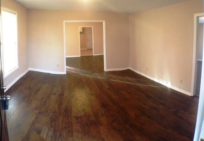 Building Photo - 2207 18th St