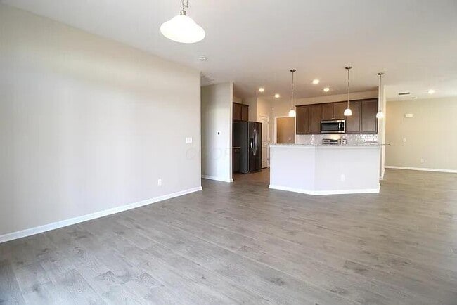 Building Photo - 409 Halton Dr