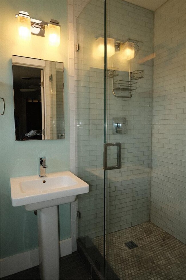 Building Photo - 1517 Weyford Dr
