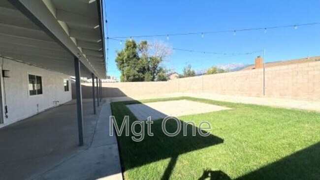 Building Photo - 15720 Reed Dr