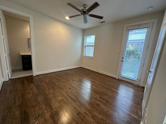 Building Photo - For Lease | 3 Bed, 3.5 Bath | 2,138 Sq Ft ...