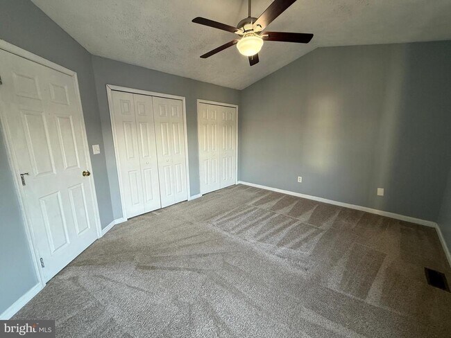 Building Photo - 10500 Boxmeer Ct